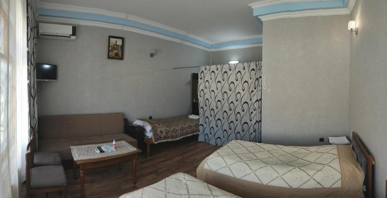 Şǝki Dost Evi汽车旅馆 外观 照片